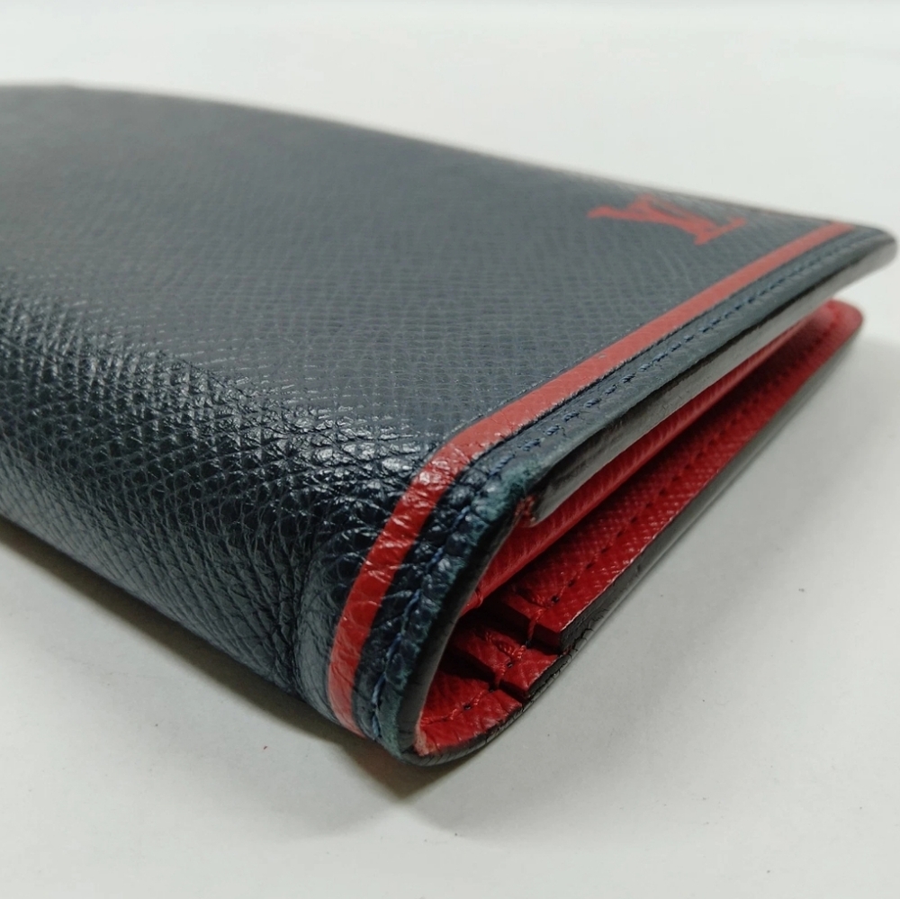 Sale🥳 Louis Vuitton Brazza Taiga Navy Blue and Red Long Wallet - Picture 9 of 10